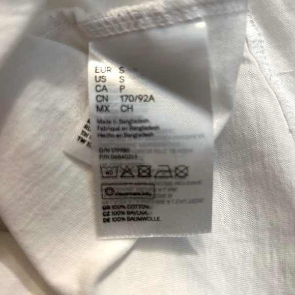 H&M Fit Printed T-shirt-From the Rooftops - Picture 7 of 8